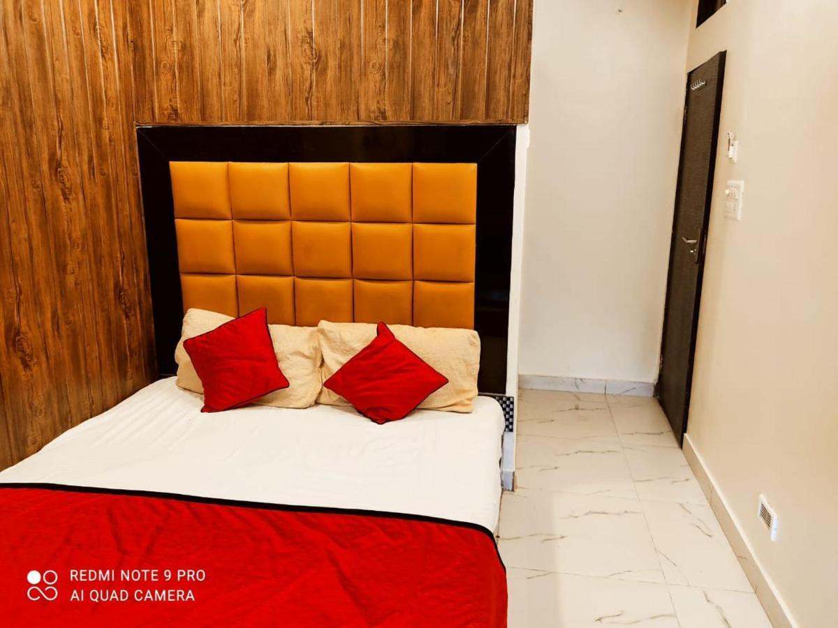 Hotel Janata Available For Qurantine Mandve Exterior photo