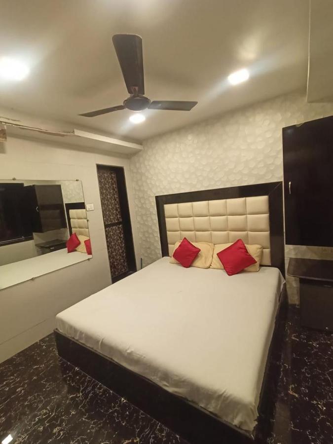 Hotel Janata Available For Qurantine Mandve Exterior photo