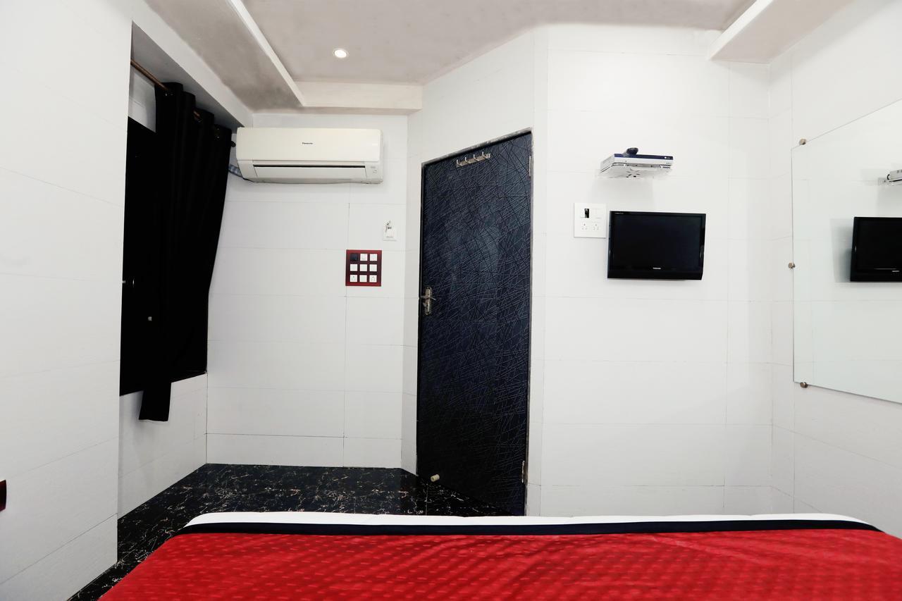 Hotel Janata Available For Qurantine Mandve Exterior photo