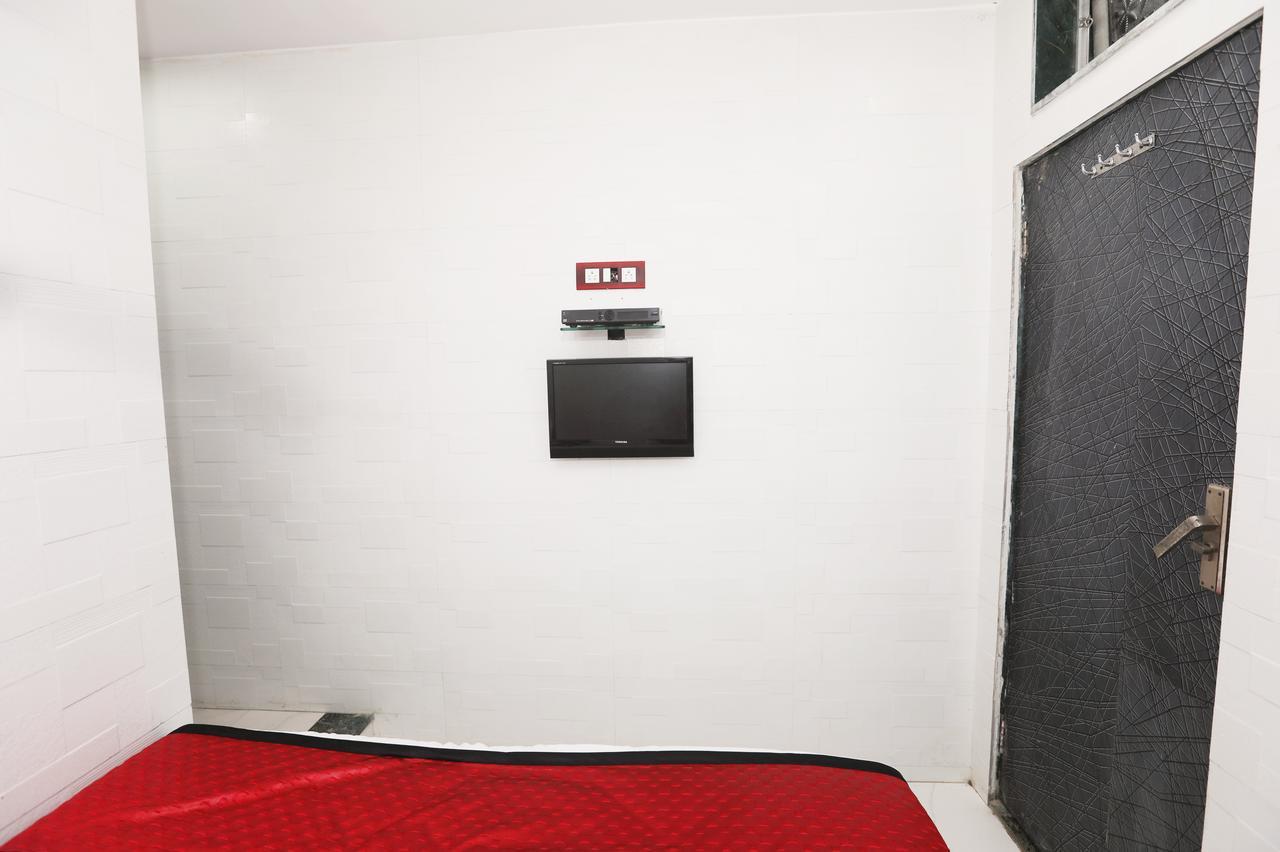 Hotel Janata Available For Qurantine Mandve Exterior photo